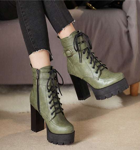 Green / 4 Women's Lace-Up Motorcycle Booties - skyjackerz