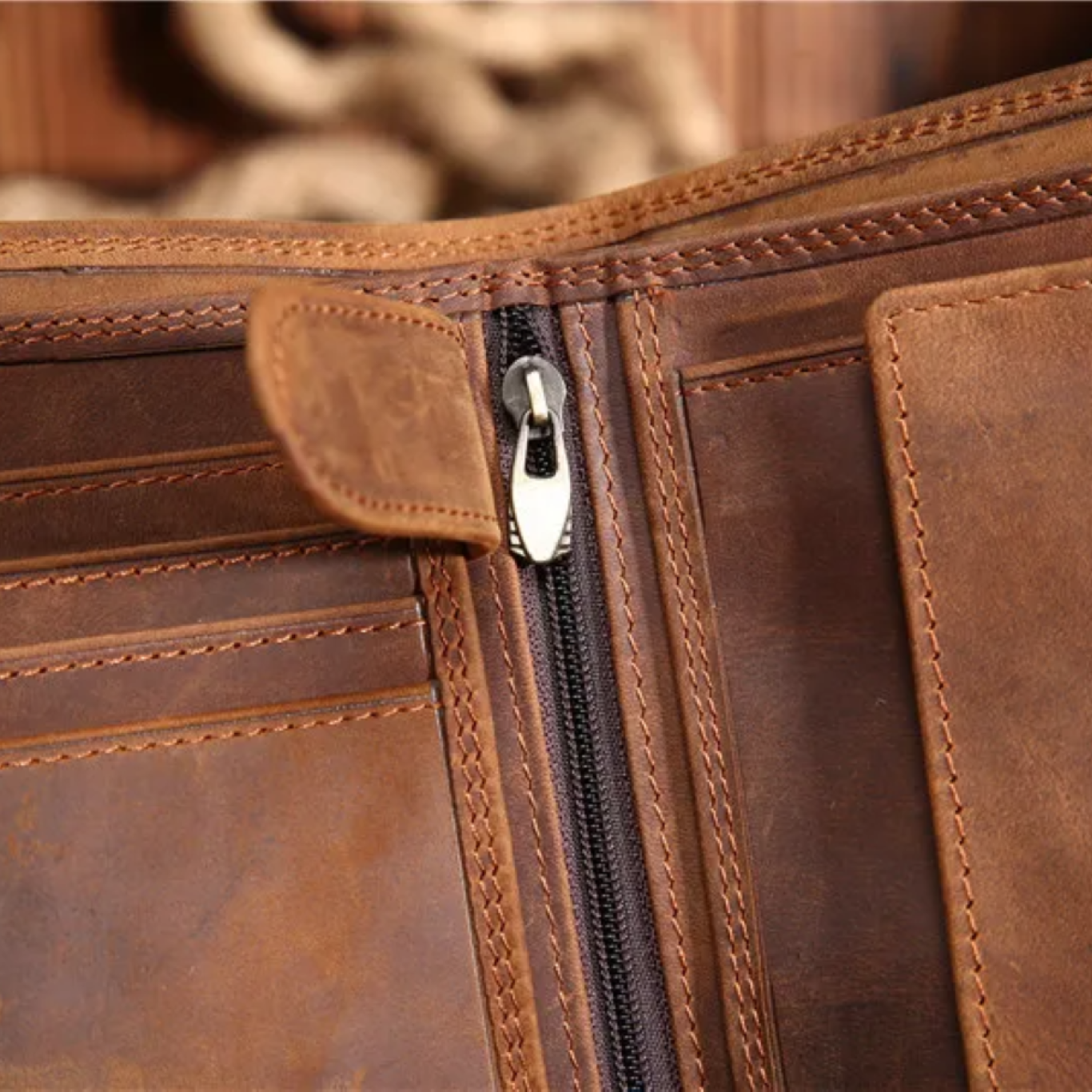 Red-Brown Heritage Men's Leather Wallet - skyjackerz