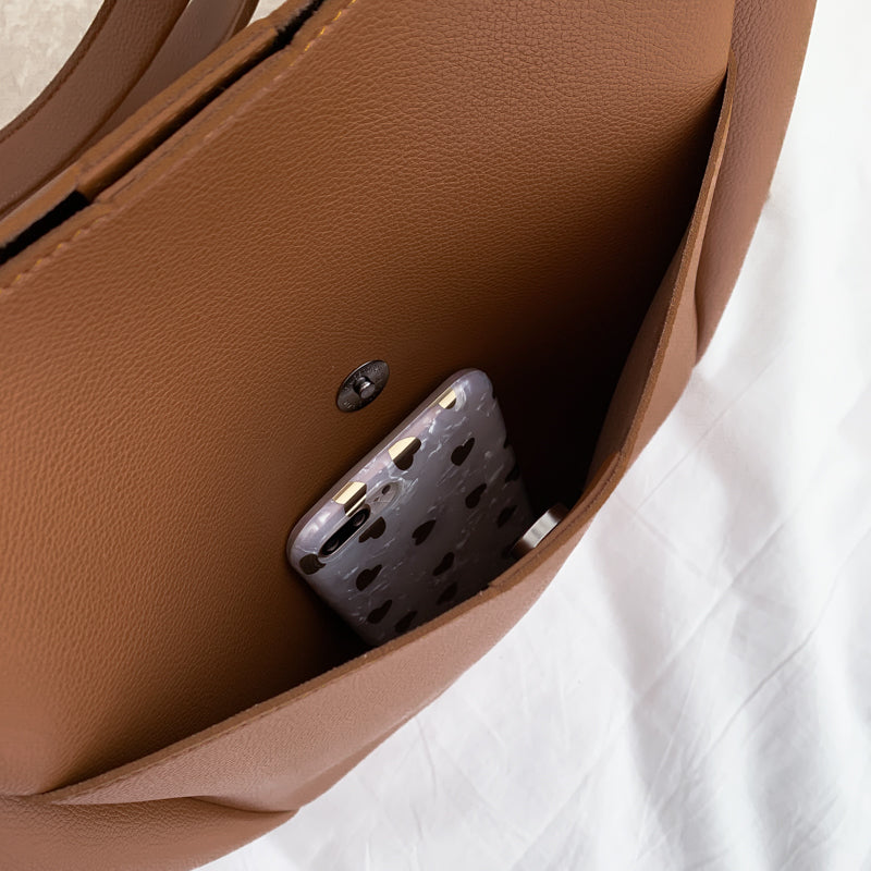 Brown Women's Leather Shoulder Bag - Classic Plain Handbag - skyjackerz