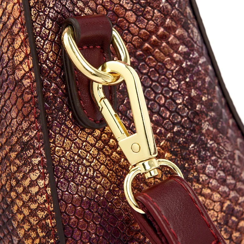 Gold Women's Leather Handbag - Crocodile Pattern Shoulder Bag - skyjackerz