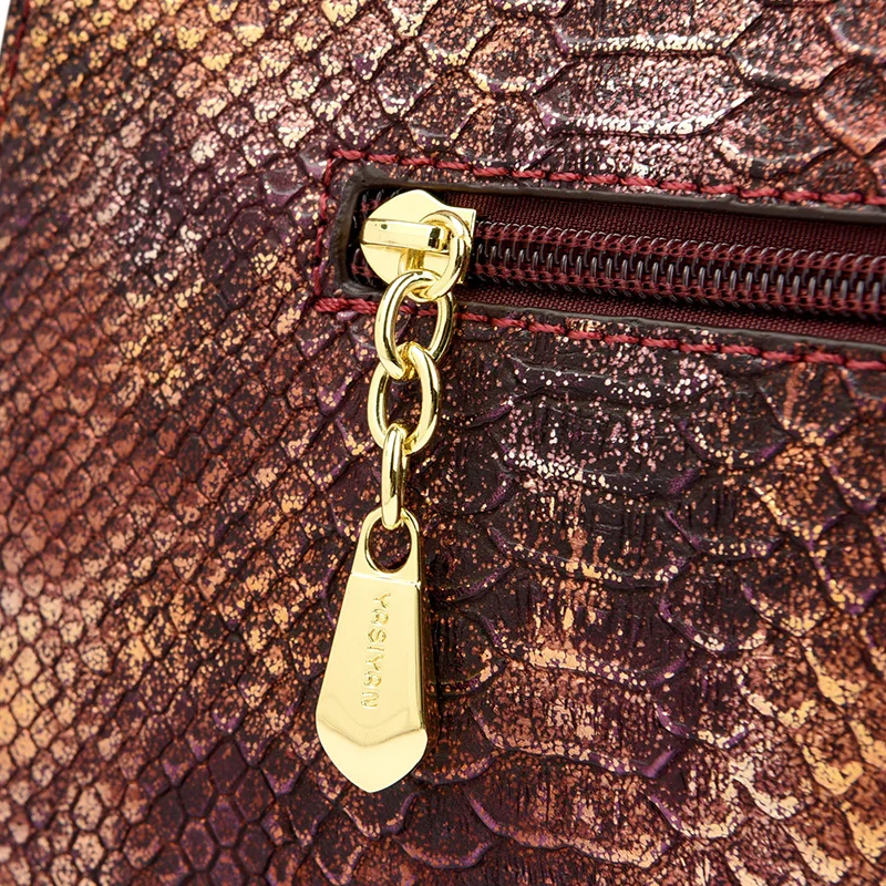 Gold Women's Leather Handbag - Crocodile Pattern Shoulder Bag - skyjackerz